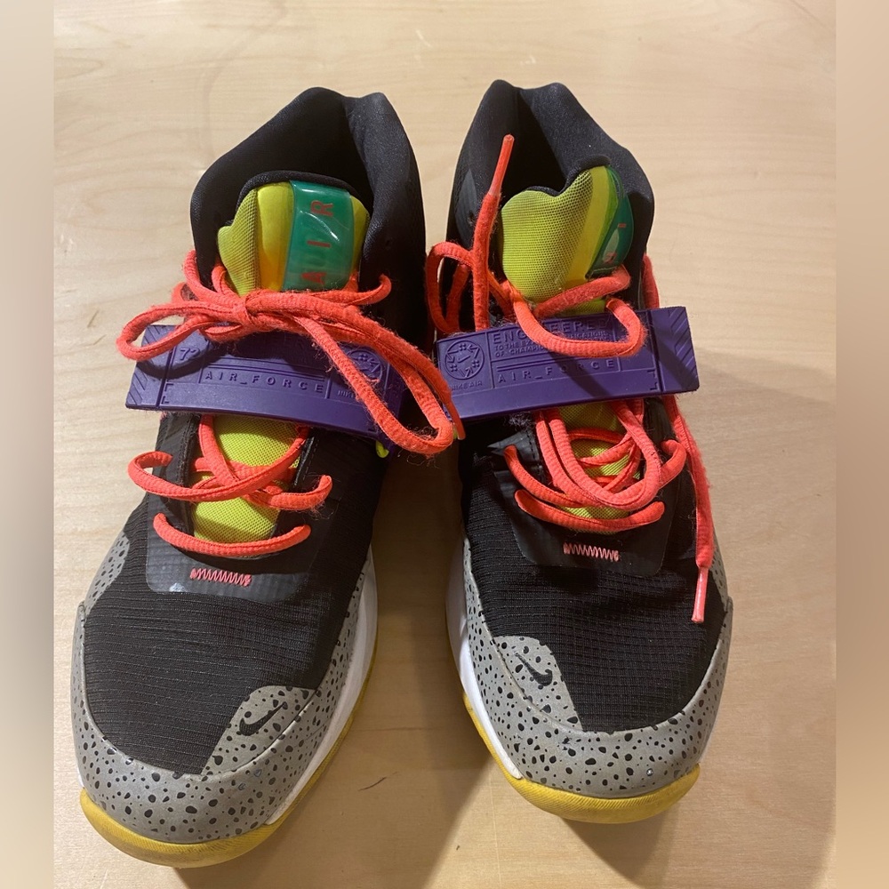 Nike Black and Yellow Sneakers with Red Laces